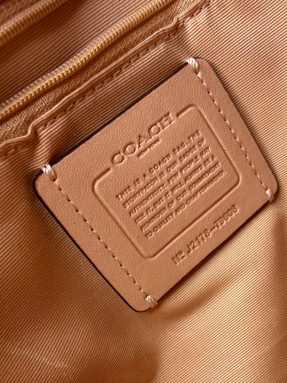 Coach Leather Tote Bag in Blush Pink - Picture 4 of 6